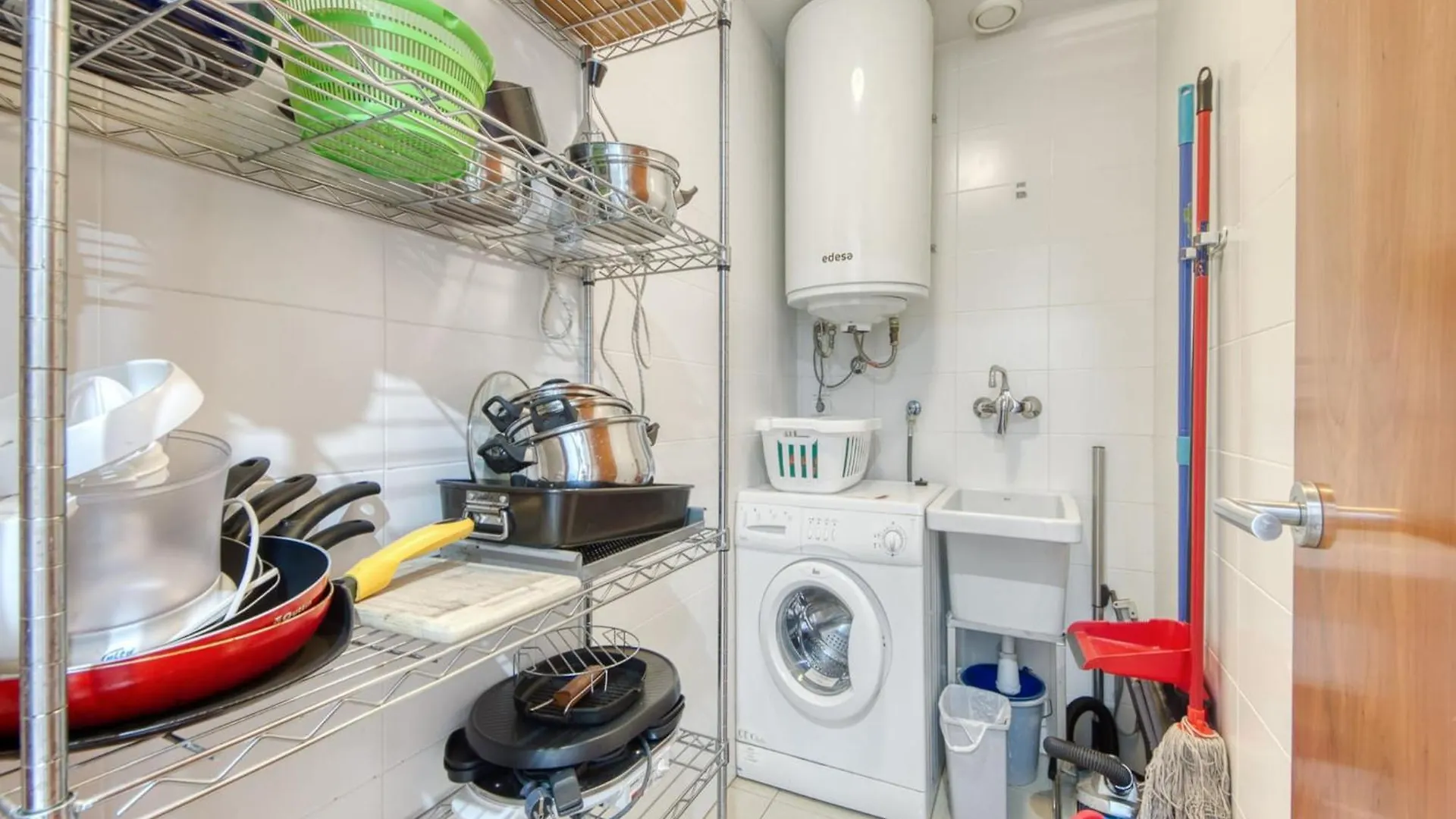 Bright Apartment In Nature 罗萨斯