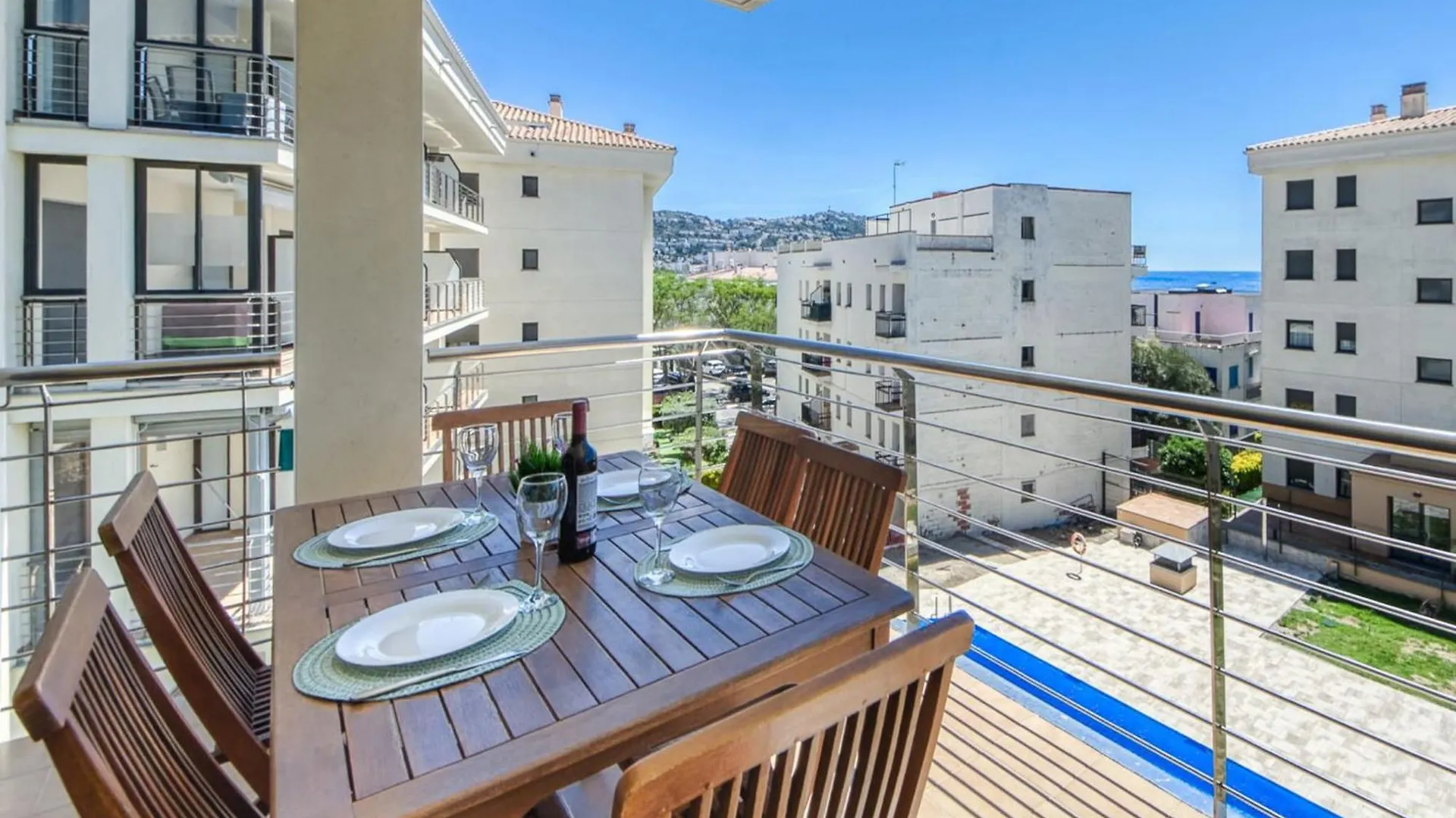 Bright Apartment In Nature Roses Spagna